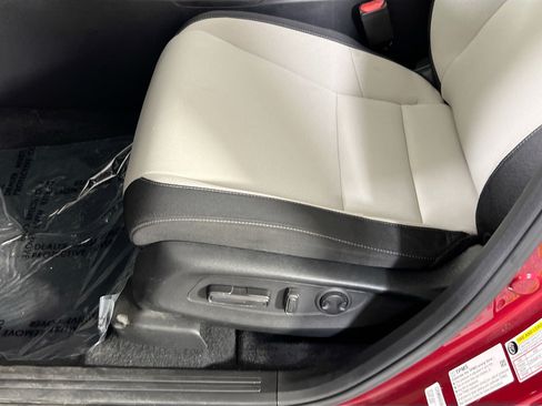 Used 2023 Honda CR-V EX image 18