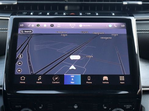 Used 2023 Jeep Grand Cherokee Limited image 11