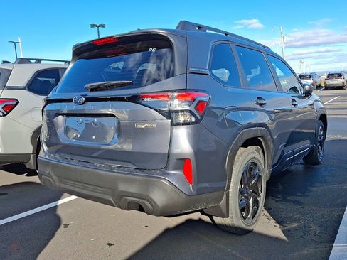 New 2025 Subaru Forester Premium image 4