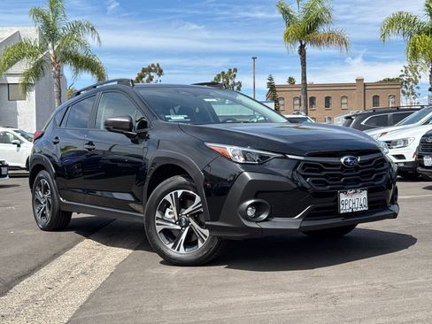 Used 2024 Subaru Crosstrek 2.0i Premium image 2