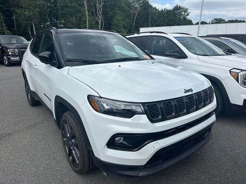 Used 2026 Jeep Compass Limited AWD/4WD image 3