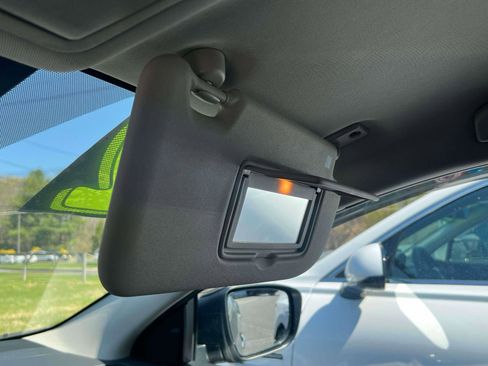 Used 2022 Nissan Rogue Sport SL image 9