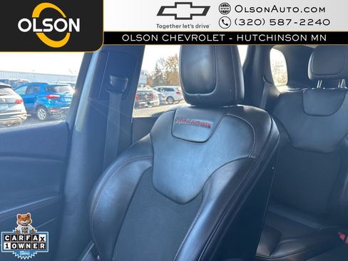 Used 2022 Jeep Cherokee Trailhawk image 19