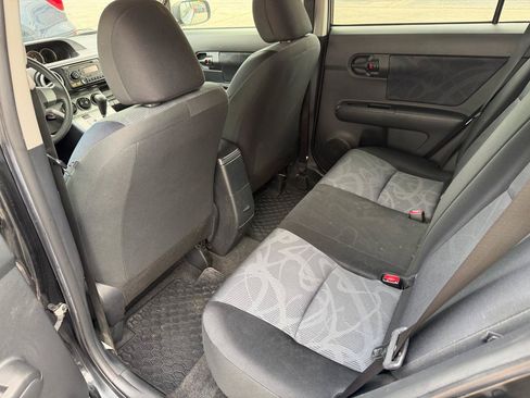 Used 2012 Scion xB FWD image 13