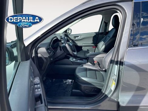 Certified 2022 Ford Escape Titanium w/ Class II Trailer Tow Package image 11