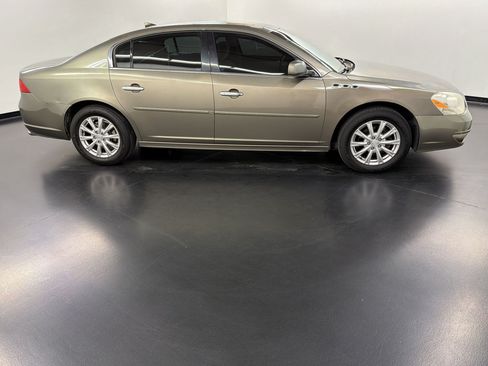 Used 2011 Buick Lucerne CX FWD image 8