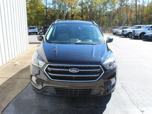 Used 2019 Ford Escape SE image 11