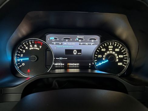 Used 2015 Ford F150 Lariat w/ Equipment Group 502A Luxury image 14