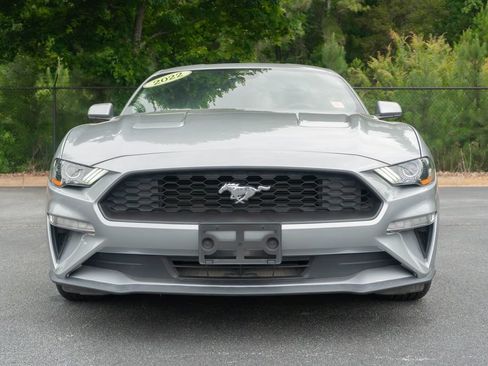 Used 2022 Ford Mustang Coupe RWD image 4
