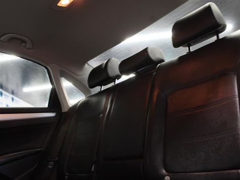 Used 2012 Volkswagen Passat TDI SE FWD image 17