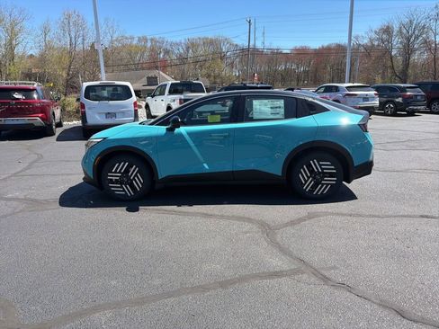 New 2026 Nissan Leaf SV+ FWD image 2