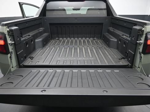 Used 2025 Hyundai Santa Cruz SEL image 11