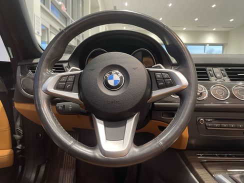 Used 2014 BMW Z4 sDrive35i image 15