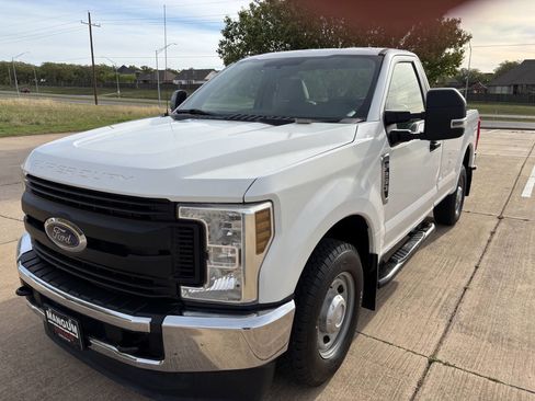 Used 2019 Ford F250 XL w/ XL Value Package image 7