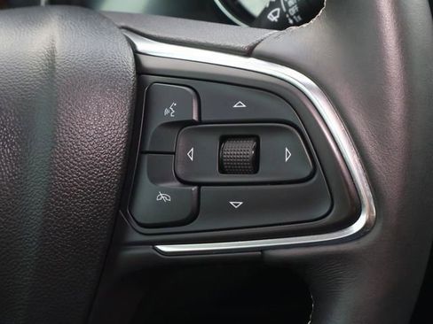 Used 2023 Buick Encore GX Essence w/ Experience Buick Package AWD/4WD image 24