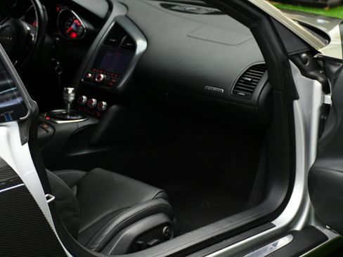 Used 2008 Audi R8 V8 image 26