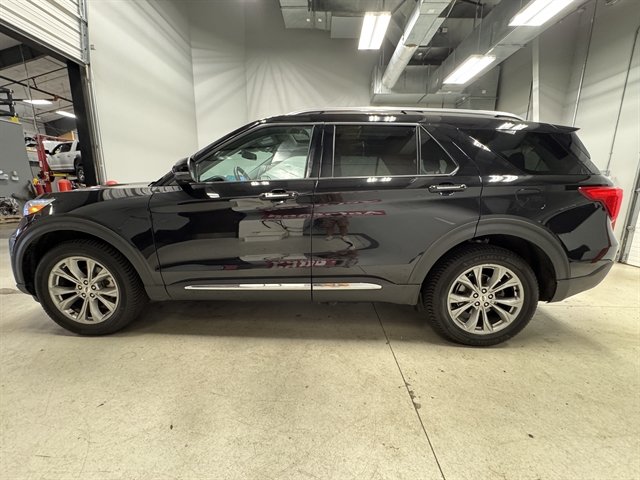 Used 2023 Ford Explorer Limited w/ Limited Technology Package AWD/4WD image 5