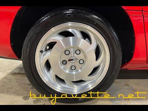 Used 1996 Chevrolet Corvette Coupe image 11