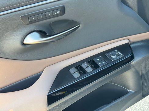 Certified 2023 Lexus ES 350 w/ Premium Package image 21