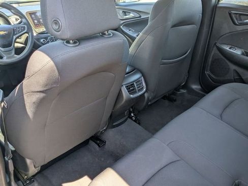 Used 2023 Chevrolet Malibu LT FWD image 25