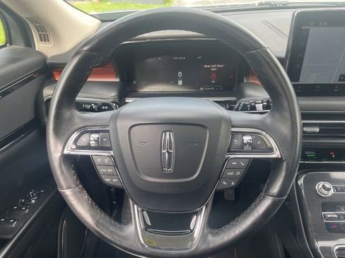 Used 2023 Lincoln Nautilus Reserve AWD/4WD image 21