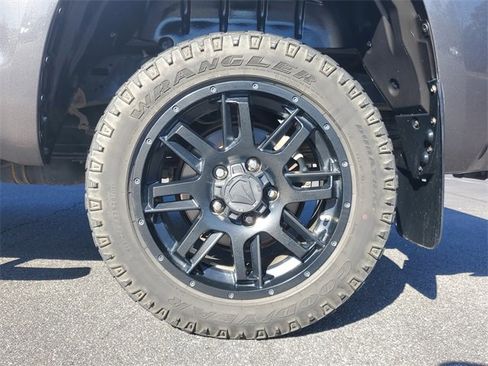Used 2021 Toyota Tundra SR5 image 7