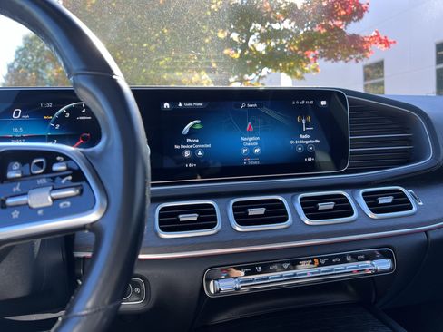 Certified 2022 Mercedes-Benz GLS 450 4MATIC image 31