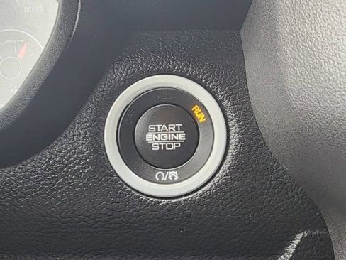 Used 2020 RAM 1500 Big Horn AWD/4WD image 30