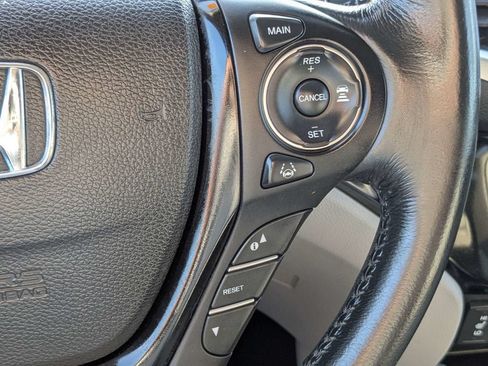Used 2016 Honda Pilot Touring image 30