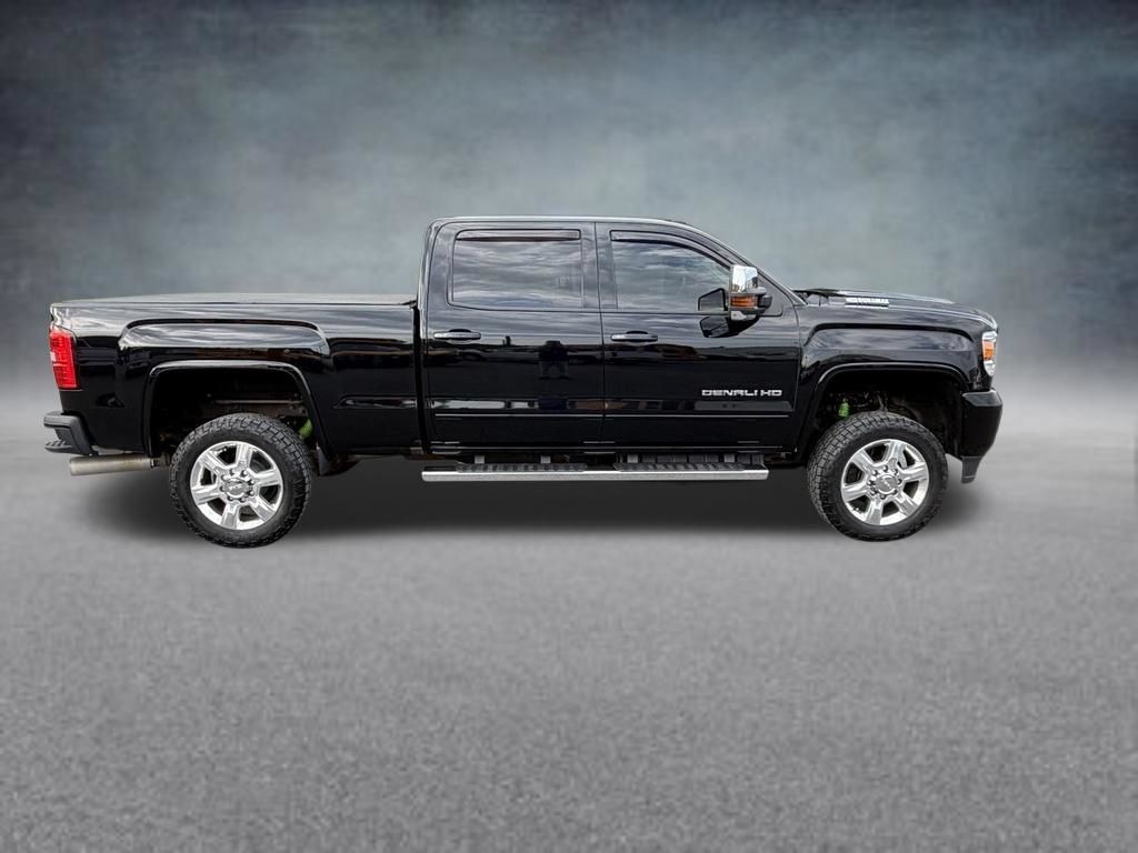 Used 2017 GMC Sierra 2500 Denali AWD/4WD image 7