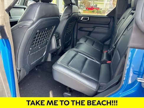 Used 2025 Ford Bronco Badlands AWD/4WD image 11