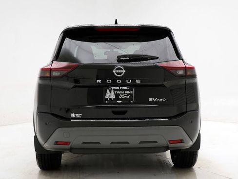 Used 2023 Nissan Rogue SV w/ SV Premium Package image 8