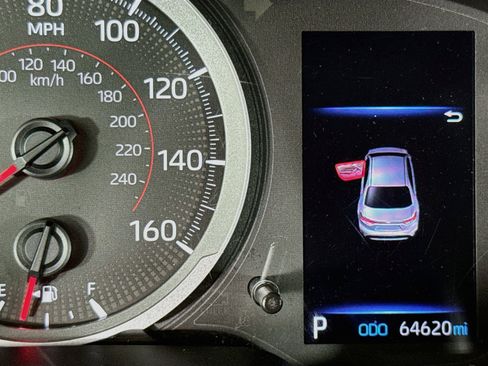 Used 2020 Toyota Corolla SE FWD image 14