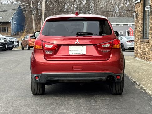 Used 2017 Mitsubishi Outlander Sport ES image 4