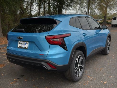 New 2026 Chevrolet Trax RS image 8