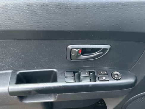 Used 2010 Kia Soul + w/ Audio Pkg FWD image 11