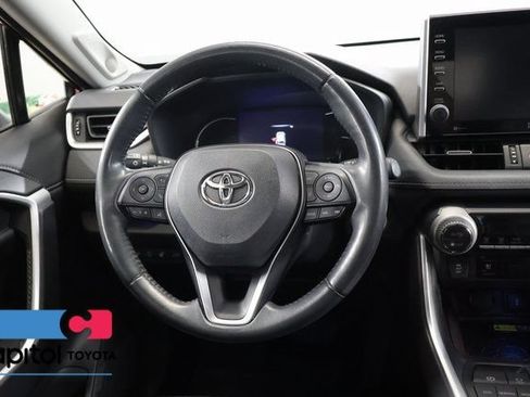 Used 2022 Toyota RAV4 Limited AWD/4WD image 15