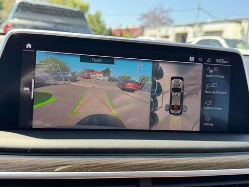 Used 2021 BMW 740i xDrive w/ Luxury Rear Seating Package AWD/4WD image 31