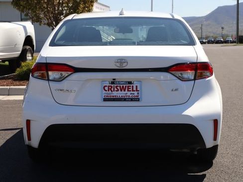 Used 2025 Toyota Corolla LE FWD image 5