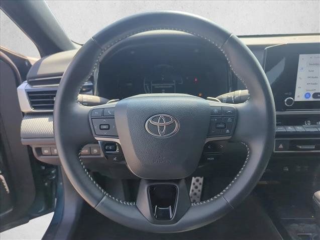 Certified 2025 Toyota Camry SE FWD image 13