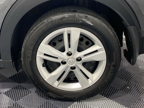 Used 2024 Nissan Kicks S image 31