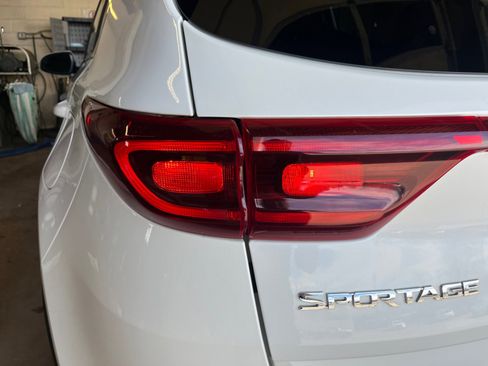 Used 2021 Kia Sportage LX image 25