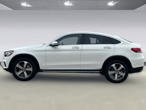 Used 2023 Mercedes-Benz GLC 300 4MATIC Coupe image 2
