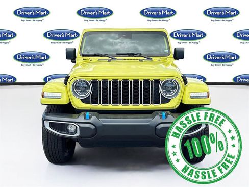 Used 2024 Jeep Wrangler Unlimited Sahara AWD/4WD image 2