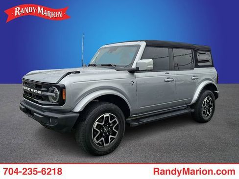 Used 2023 Ford Bronco Outer Banks AWD/4WD image 1