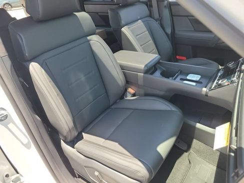 New 2026 Hyundai Santa Fe Calligraphy FWD image 23