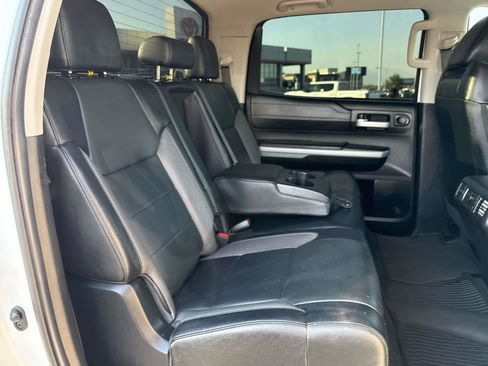 Used 2021 Toyota Tundra Limited w/ Limited Premium Package AWD/4WD image 16
