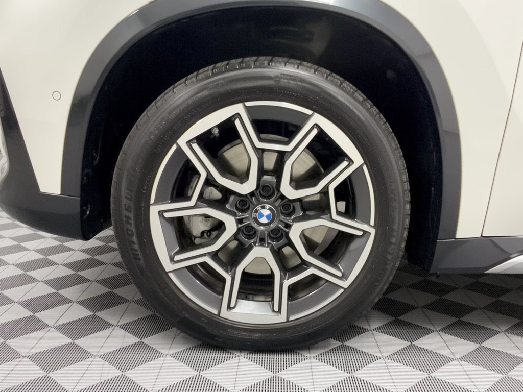 Certified 2026 BMW X1 xDrive28i AWD/4WD image 13