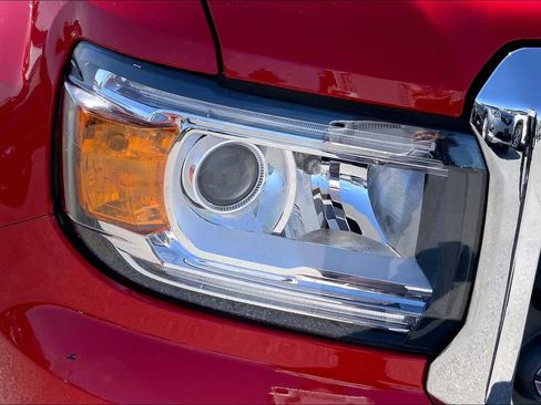 Used 2015 GMC Canyon SLE w/ SLE Convenience Package image 28