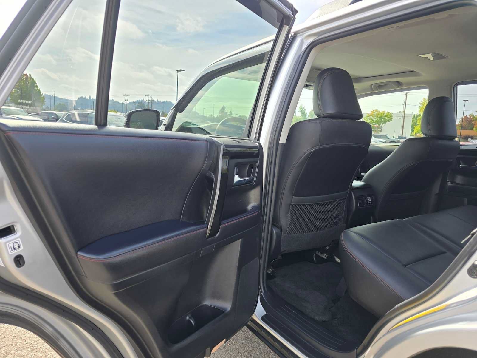 Certified 2021 Toyota 4Runner TRD Off-Road Premium w/ Moonroof Package AWD/4WD image 15